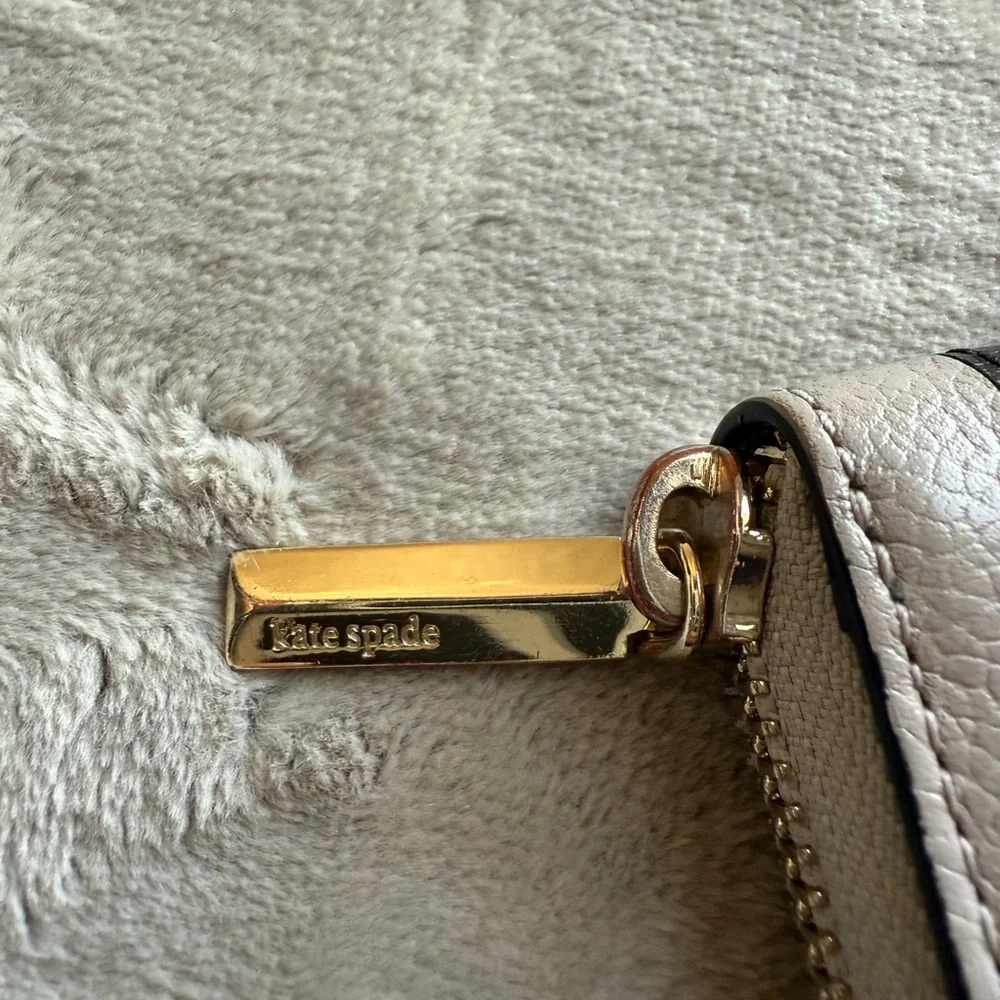 Kate Spade Black and Cream Wallet - Picture 4 of 8